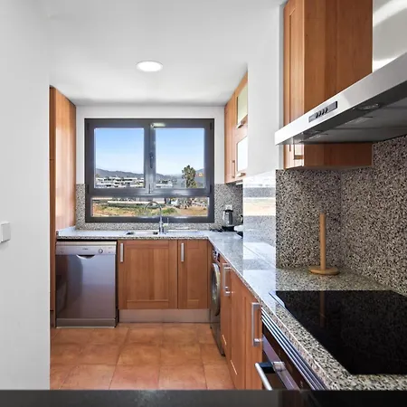 Appartement Sea View & Mountain View With Private Jacuzzi - Sunset Golf,