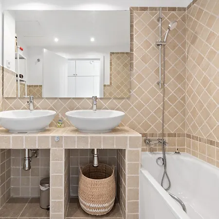 Geweldig Penthouse Met Ruim Terras En Zeezicht - Prive Jacuzzi Apartment *