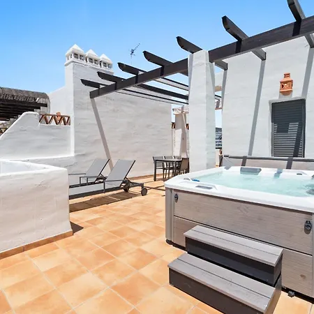 דירה Sea View & Mountain View With Private Jacuzzi - Sunset Golf, אסטפונה