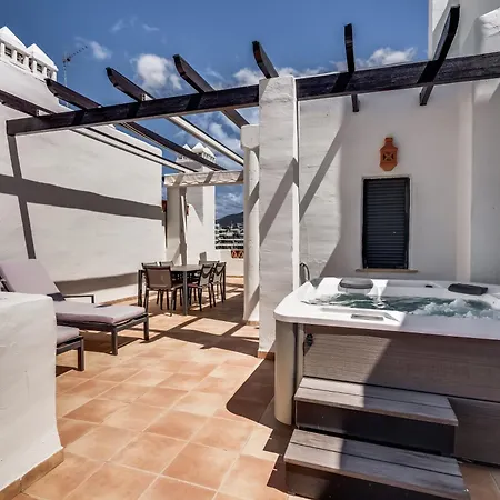 Apartamento Sea View & Mountain View With Private Jacuzzi - Sunset Golf, Estepona